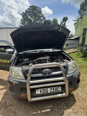 Toyota Hilux 2.5 D-4D SRX 2011 Gray