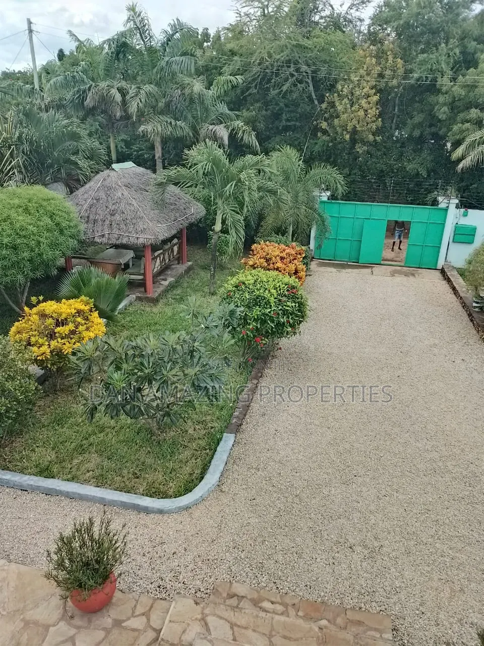 Furnished 3bdrm Villa in Diani On 1/4 Acre for sale