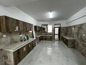 3bdrm Block of Flats in Elerfurg, Kizingo for sale