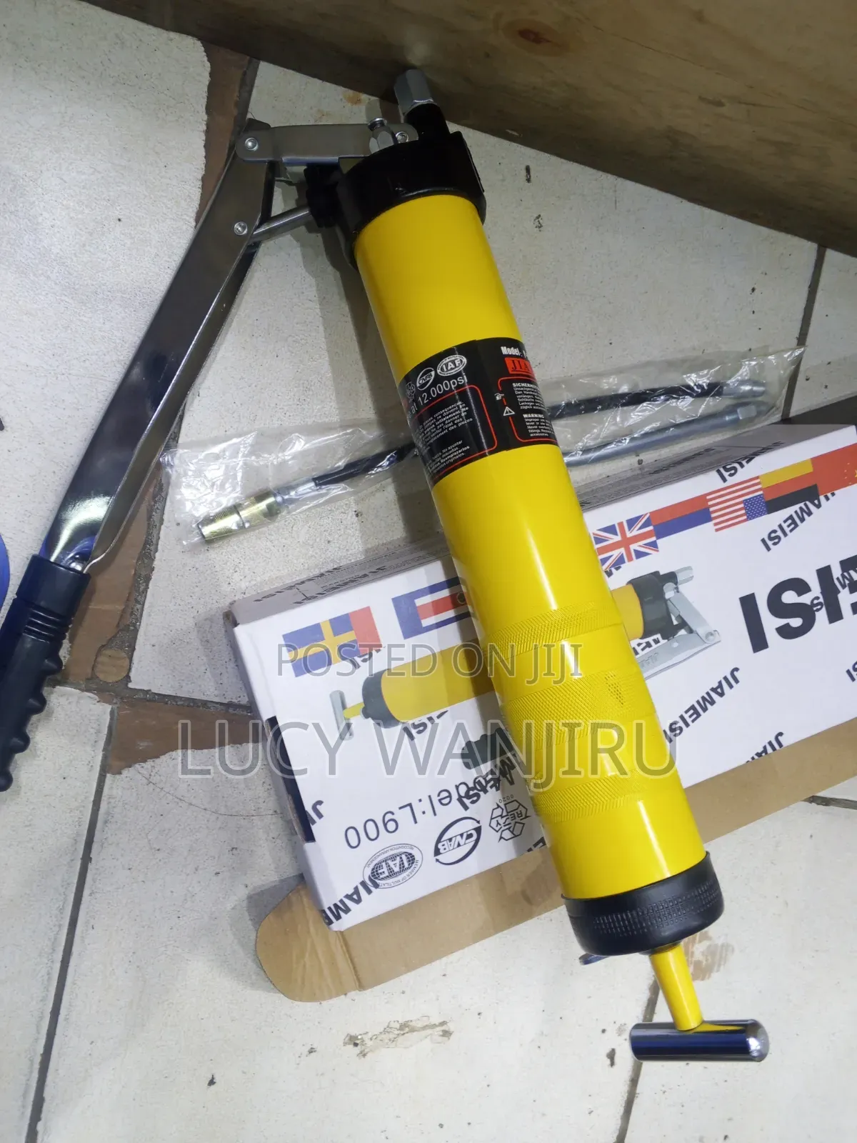 Easy to Use Grease Gun Machine