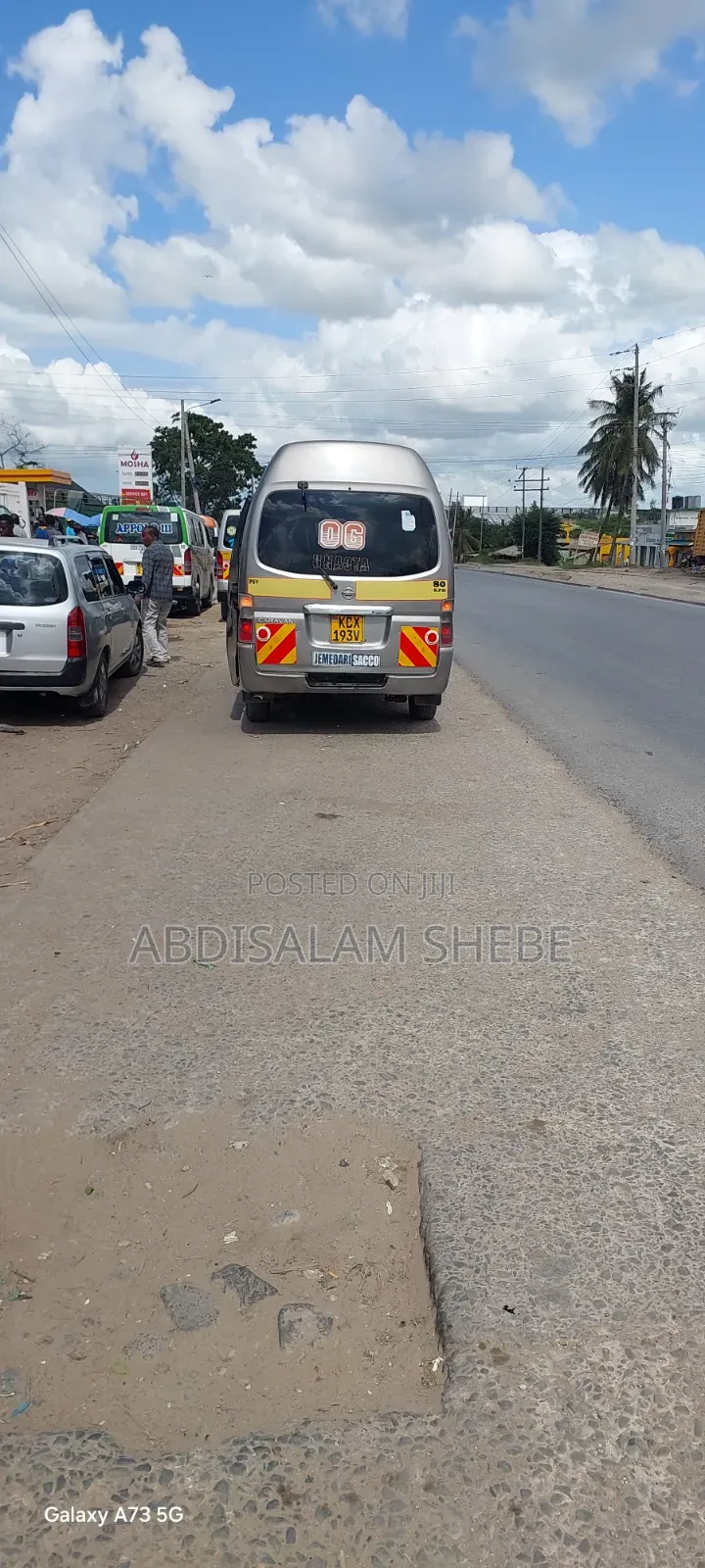 Nissan Caravan (Urvan) 2010 Silver