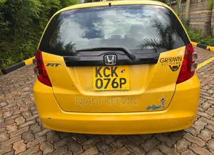 Honda Fit 2010 Yellow