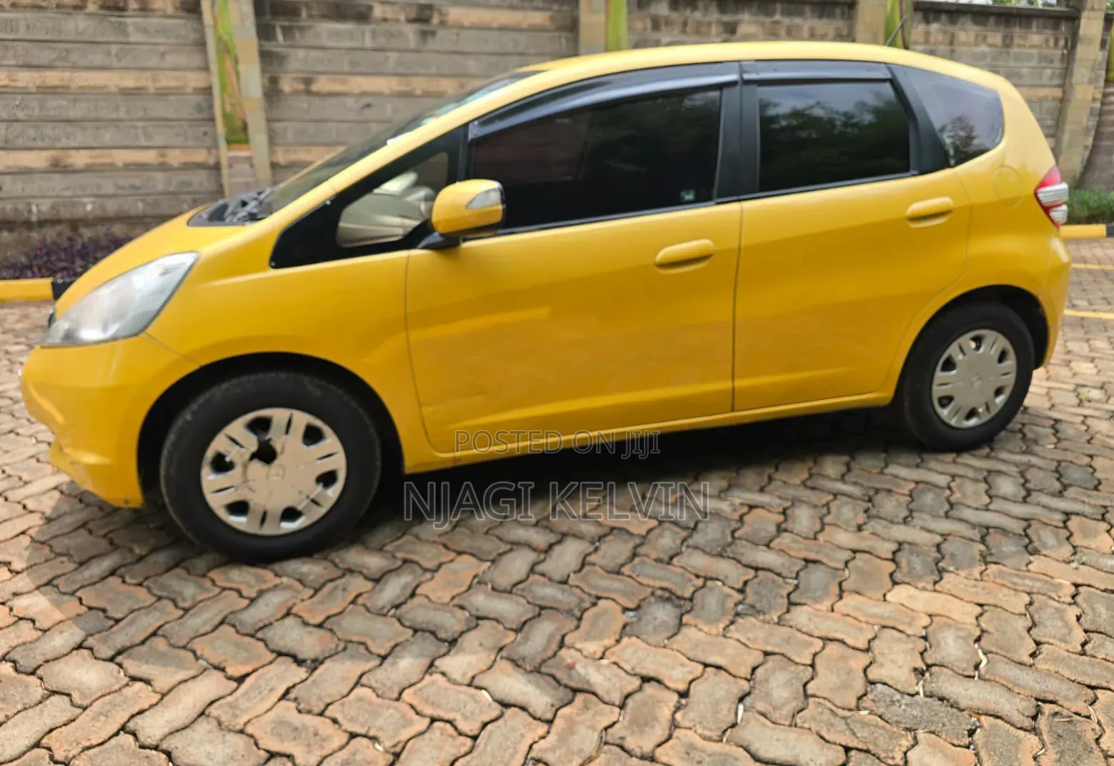 Honda Fit 2010 Yellow