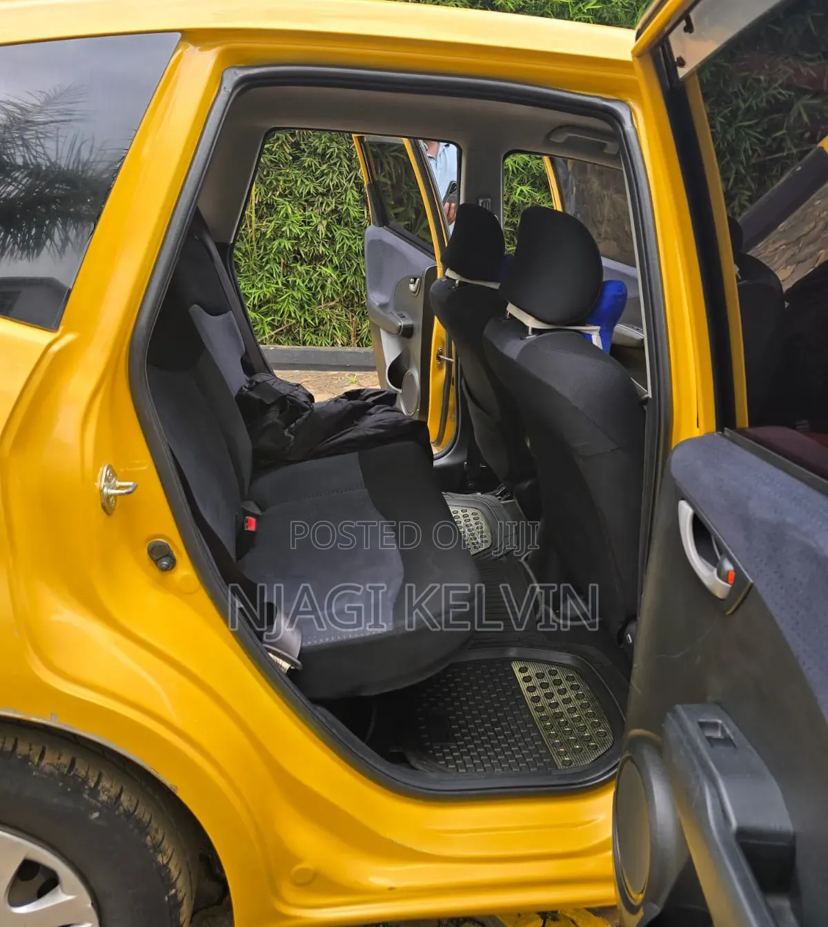 Honda Fit 2010 Yellow