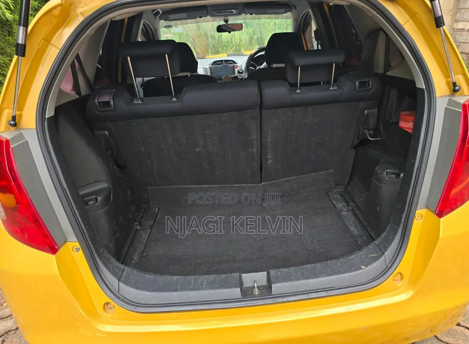 Honda Fit 2010 Yellow