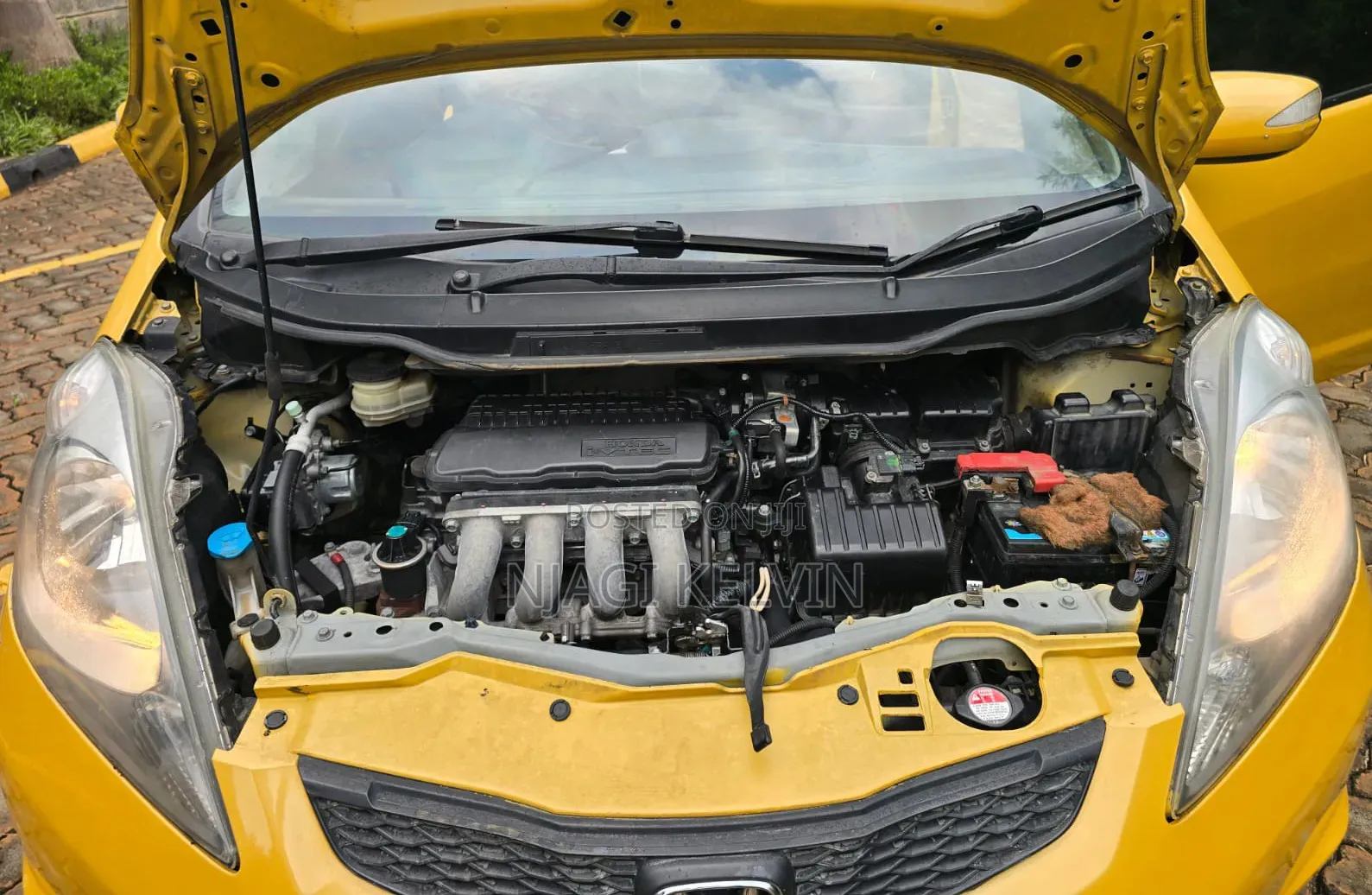 Honda Fit 2010 Yellow