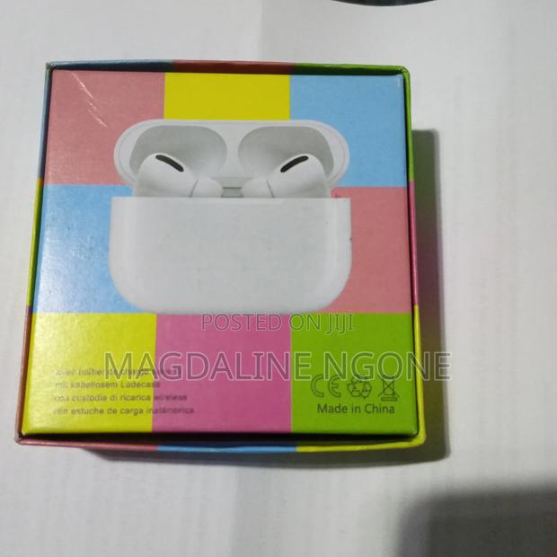 Wireless Music Ear Pods - thumbnail 2