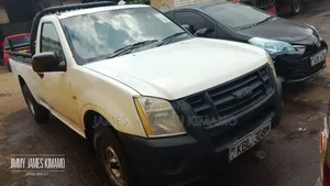 Isuzu D-MAX 2010 White