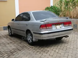Nissan Sunny 1999 Silver