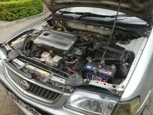 Nissan Sunny 1999 Silver