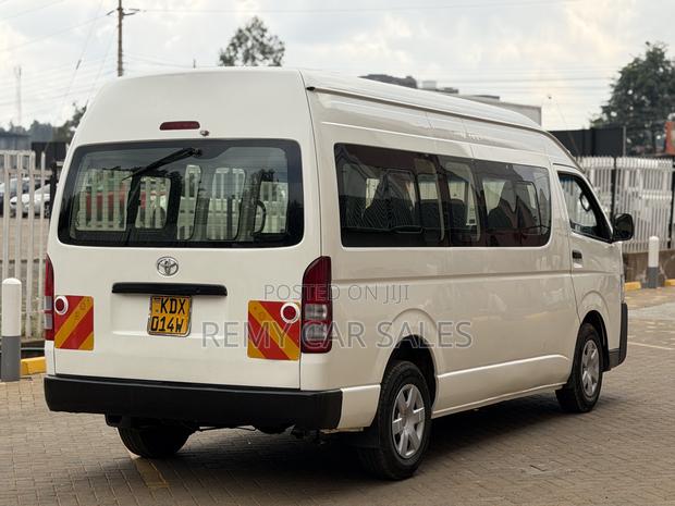Toyota HiAce 2019 Black - thumbnail 6