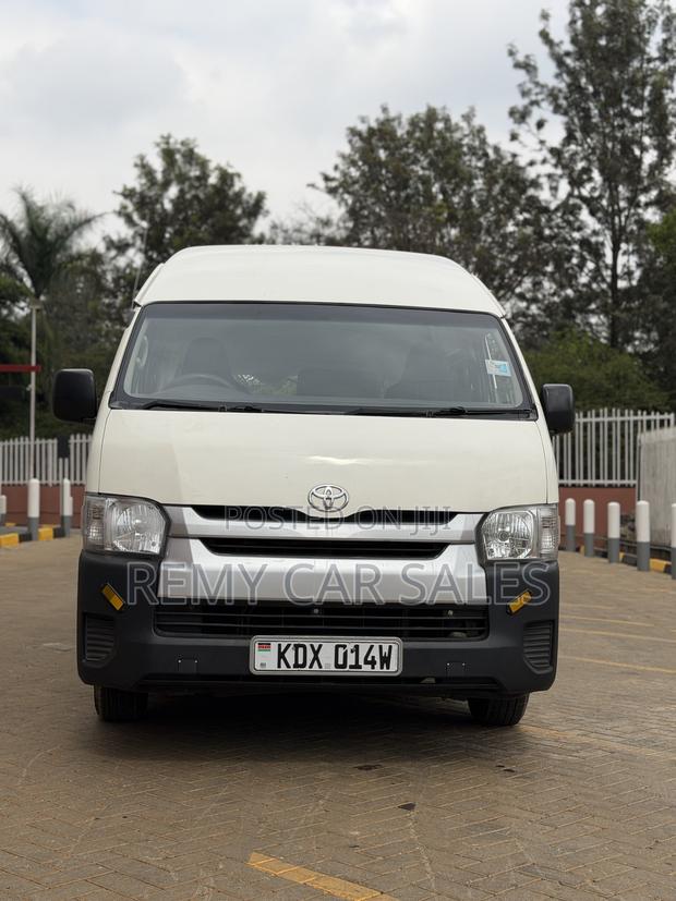 Toyota HiAce 2019 Black