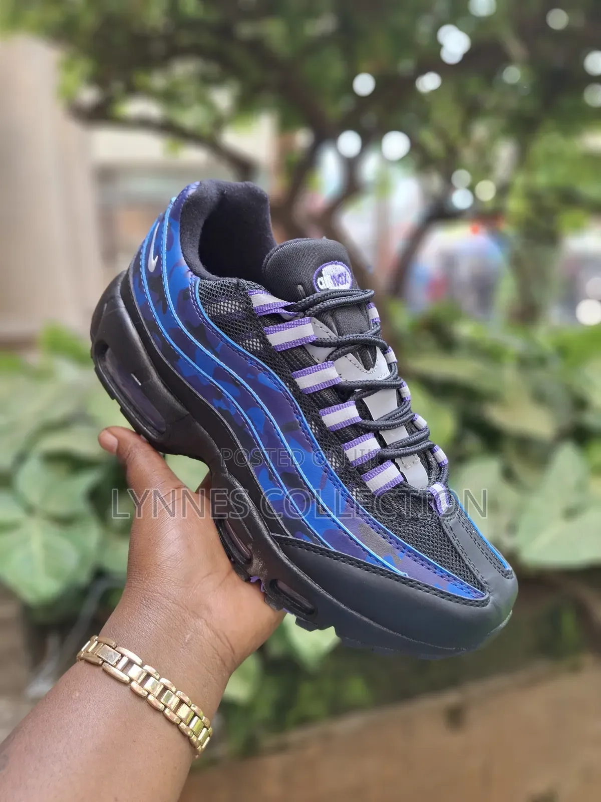 Nike Air Max 95 Blue • Trendy Streetwear Sneakers