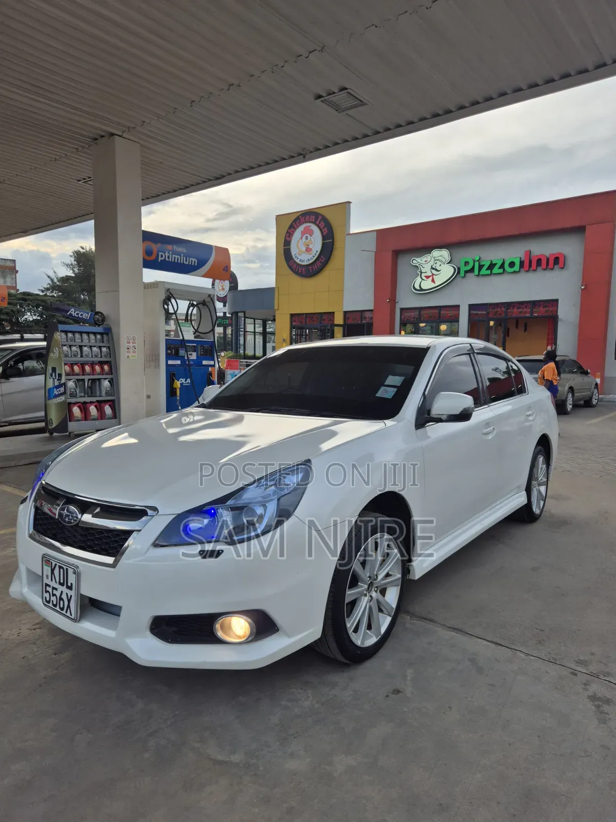 Subaru Legacy 2.5i 4dr Sedan AWD (2.5L 4cyl 6M) 2014 White