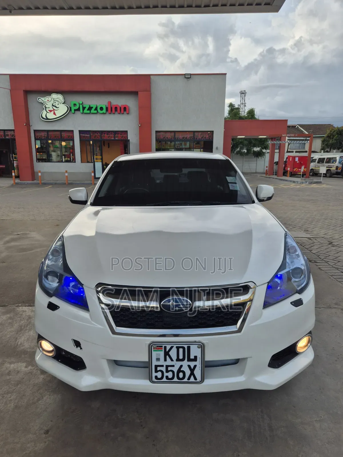 Subaru Legacy 2.5i 4dr Sedan AWD (2.5L 4cyl 6M) 2014 White