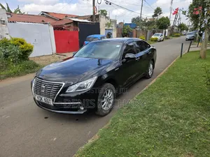Toyota Crown 2015 Black