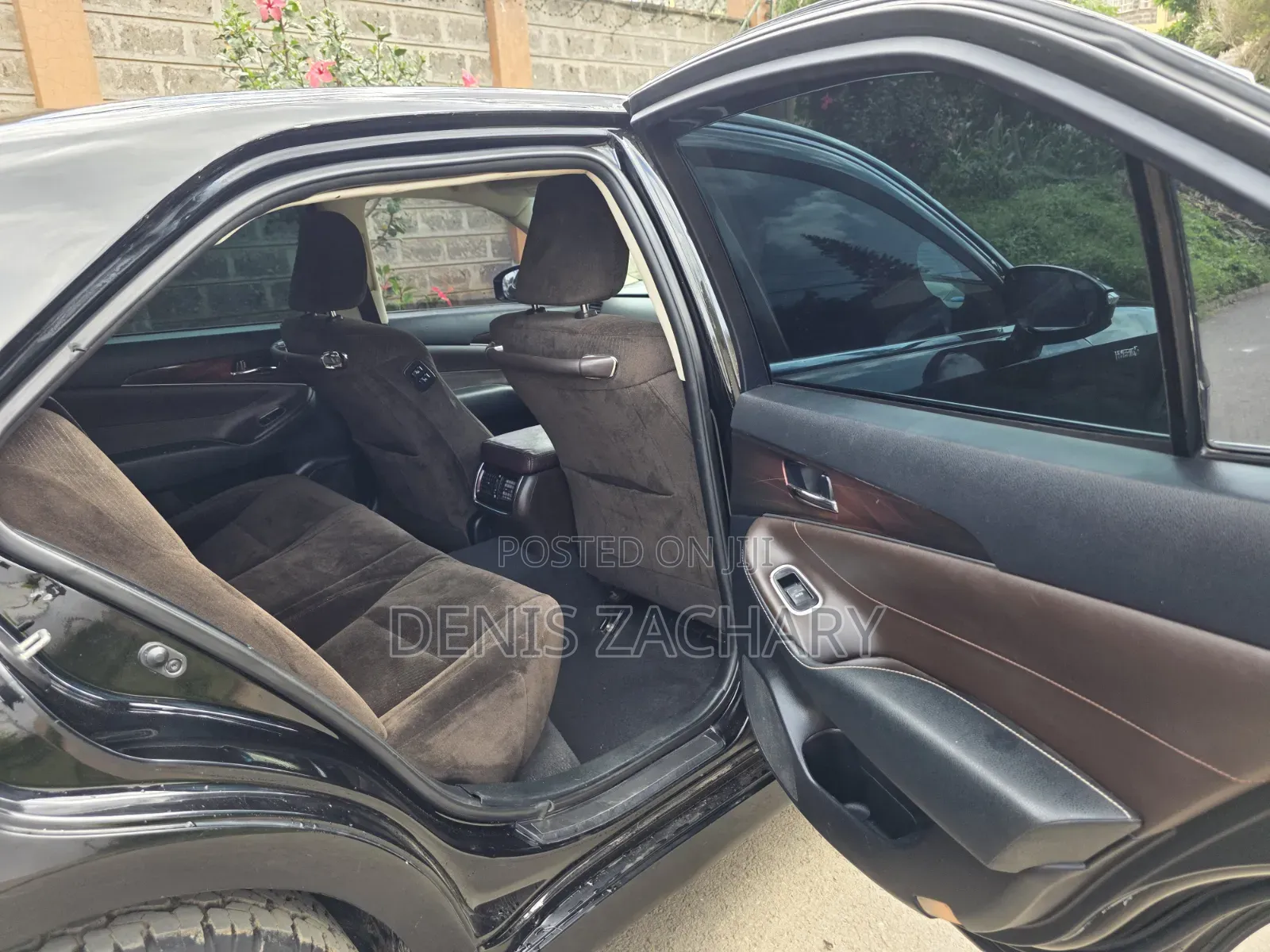 Toyota Crown 2015 Black
