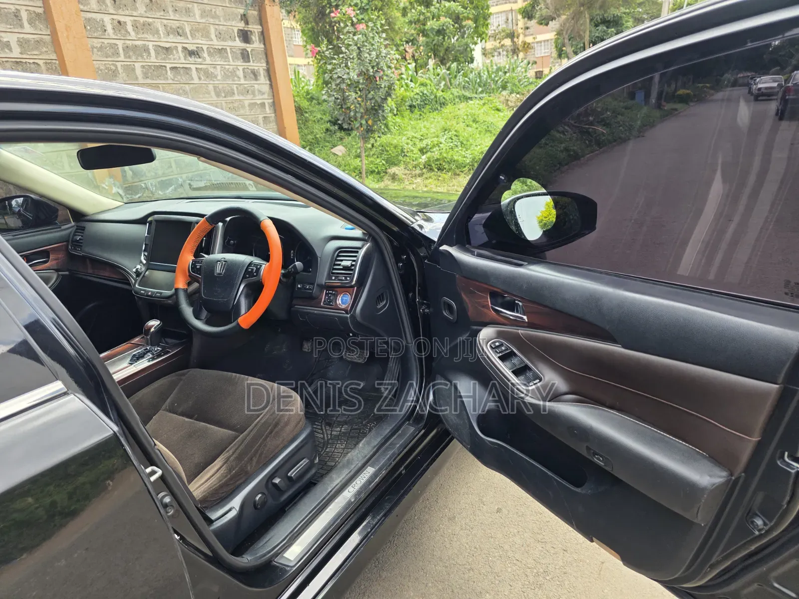 Toyota Crown 2015 Black
