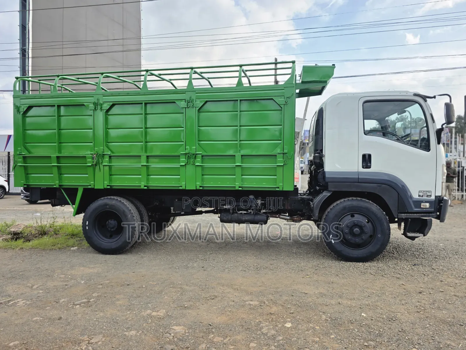 Isuzu FTR H/Sided 2021 White