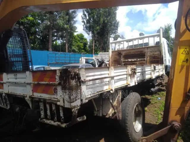 Isuzu FTR Shell