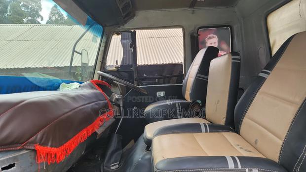 Mitsubishi Fuso 1992 White - thumbnail 7