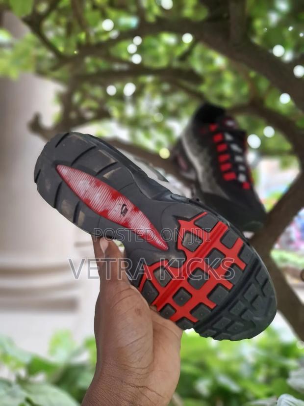 Nike Air Max 95 Red • Bold Lifestyle Sneakers - thumbnail 2