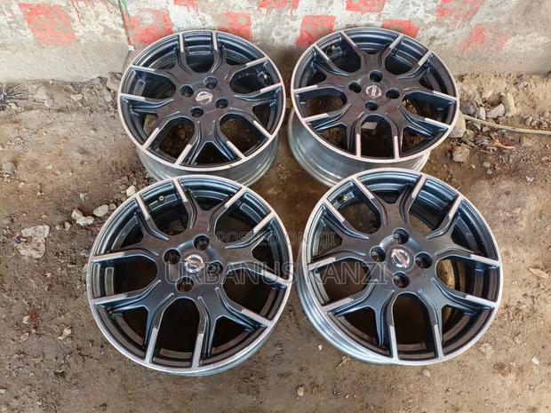 Size 16 Inch Nissan Nismo E Power Alloy Wheels
