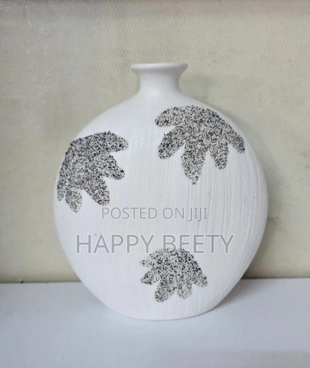Minimalist Nordic Boho Ceramic Vase for Table Decoration - thumbnail 2