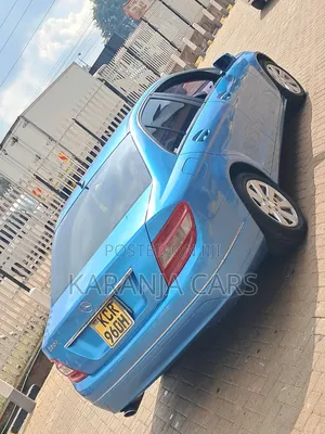 Mercedes-Benz C200 2011 Blue
