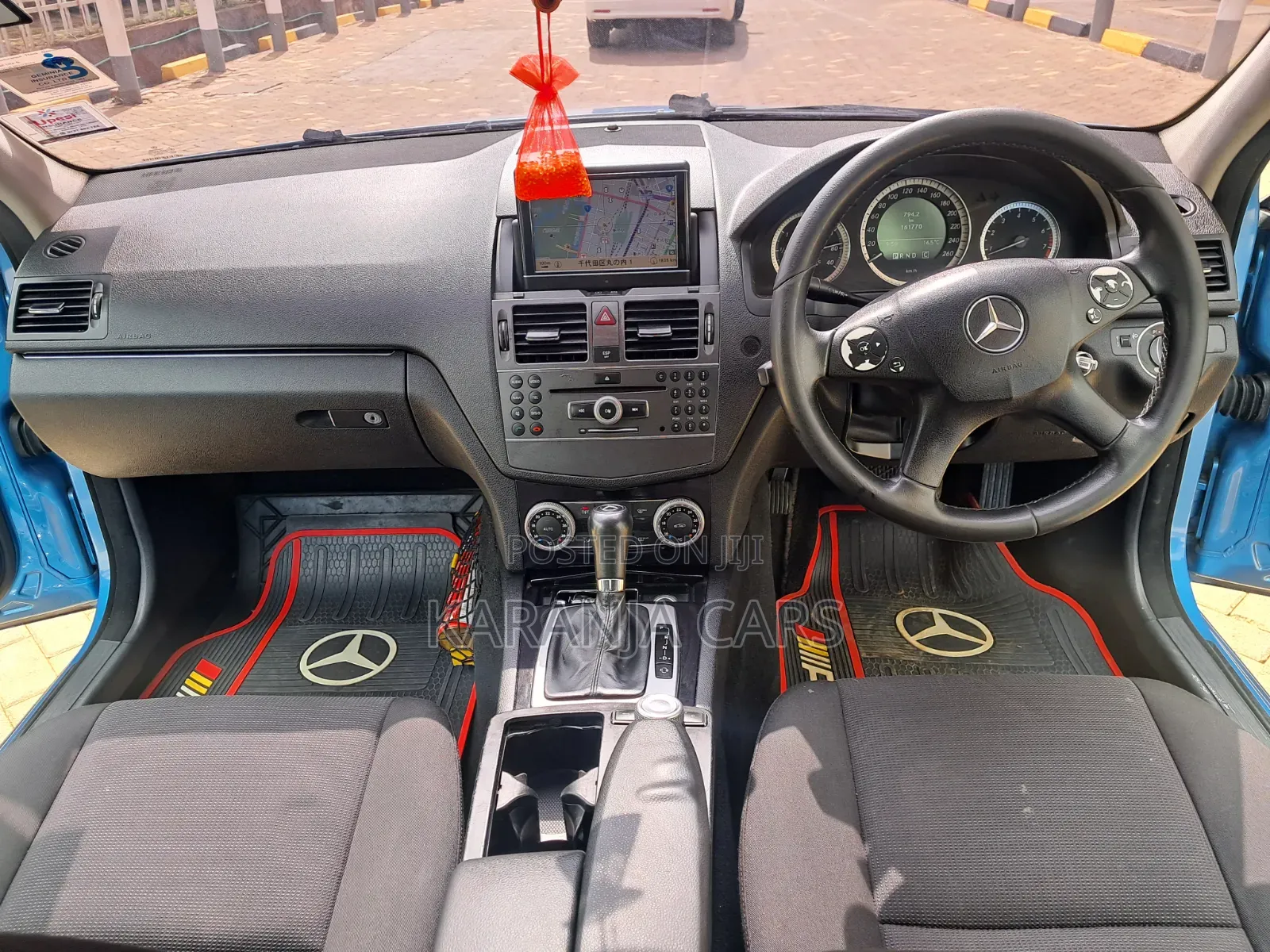 Mercedes-Benz C200 2011 Blue