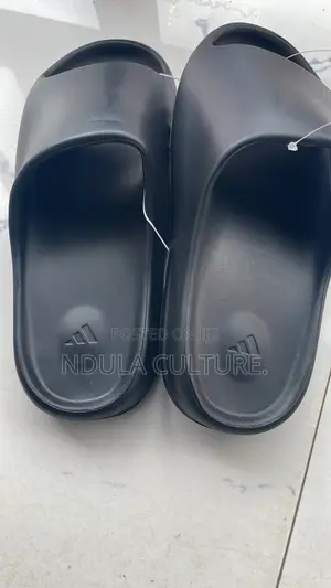 Yeezy Slides