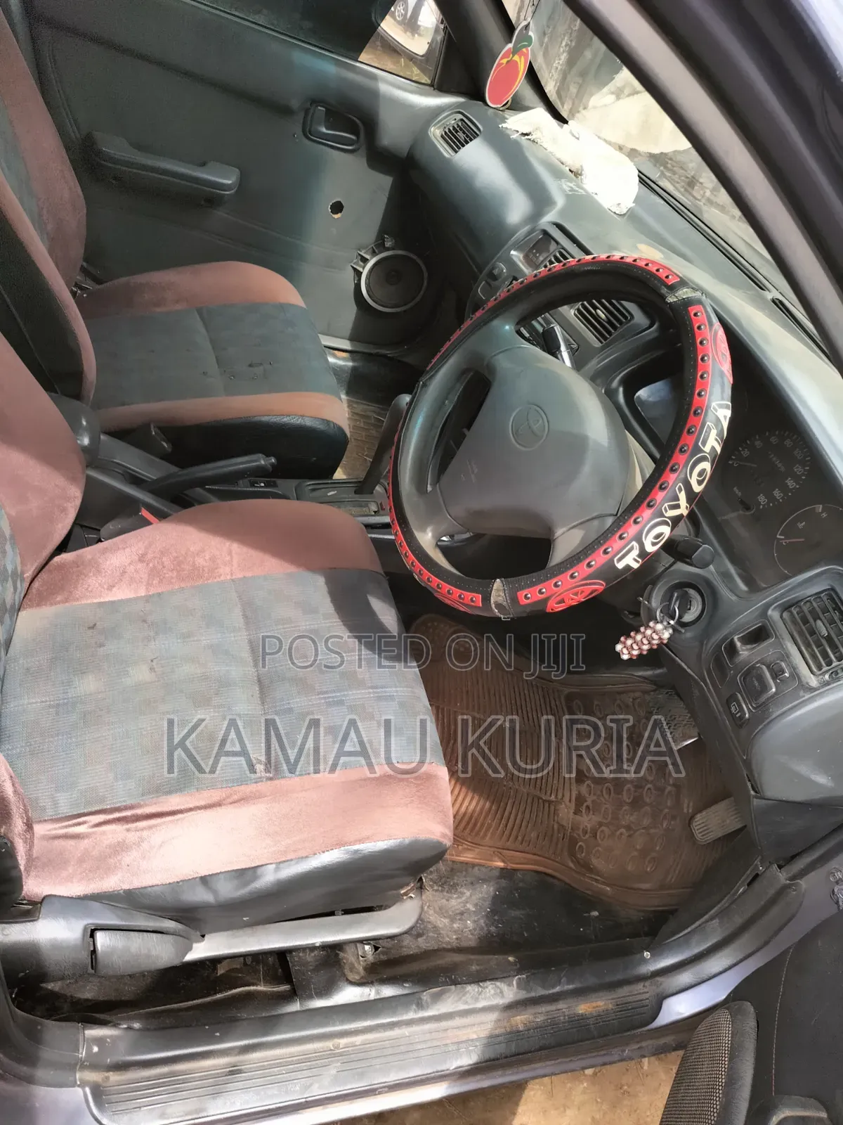 Toyota Corolla 2000 Gray