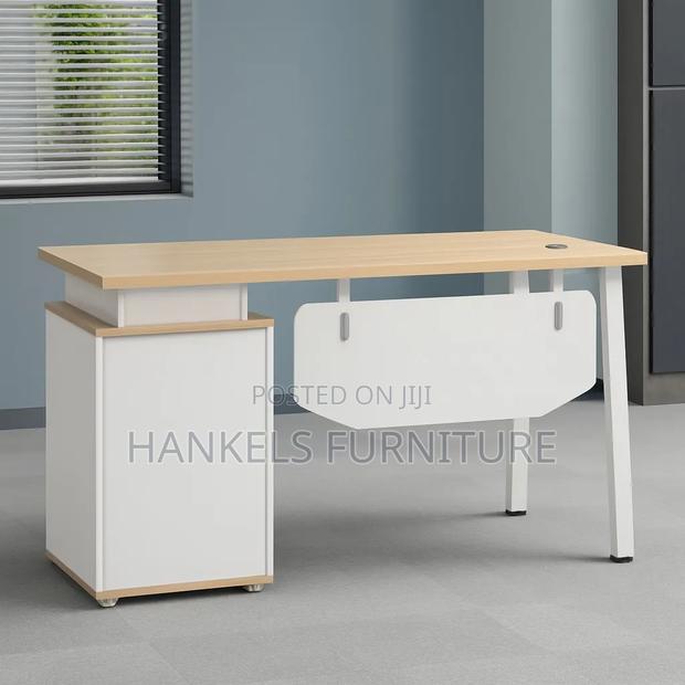 1.4 Office Desk Modern – Elegant Study and Office Workstation