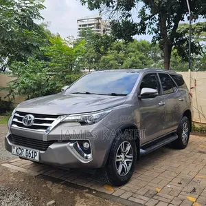Toyota Fortuner 2018 Brown