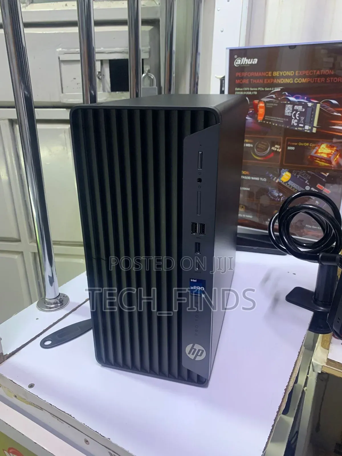 Desktop Computer HP Pro 400 G9 16GB Intel Core i5 SSD 512GB