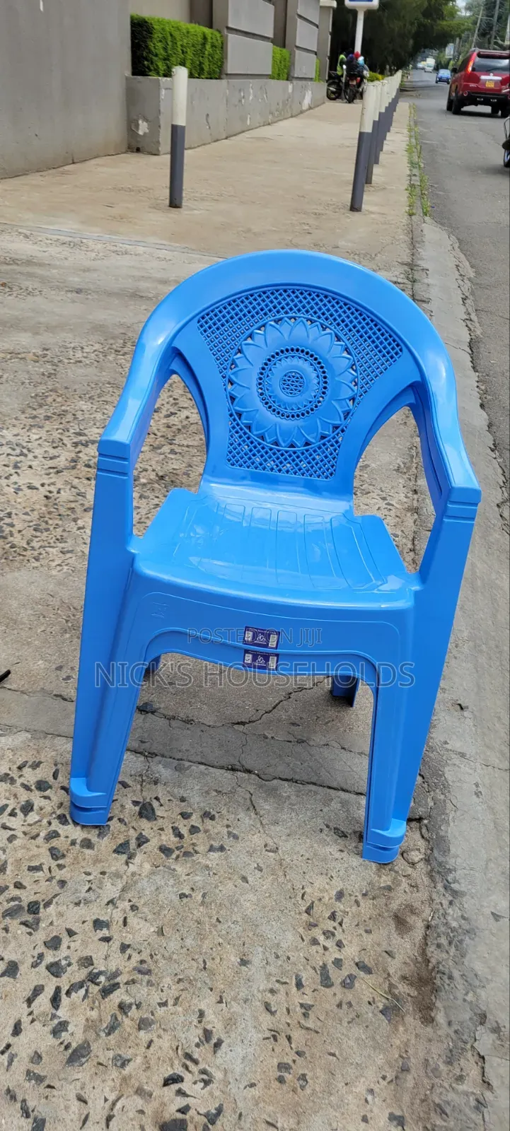 Comfort Plastic Chairs, Shoshona Plastic Chair With Arms