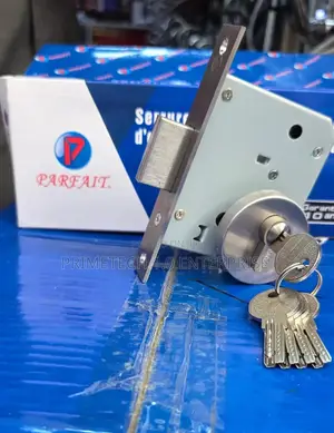 Perfait Cylinder With 5 Keys Deadlock