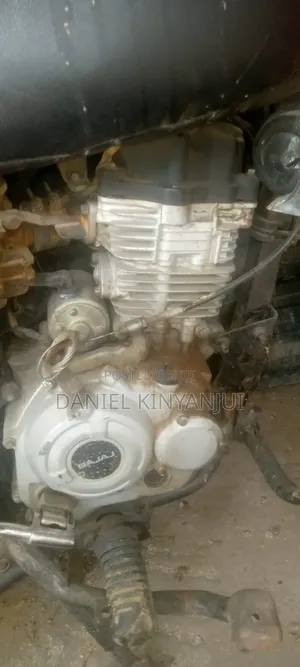 Bajaj Boxer 150 UG 2019 Red