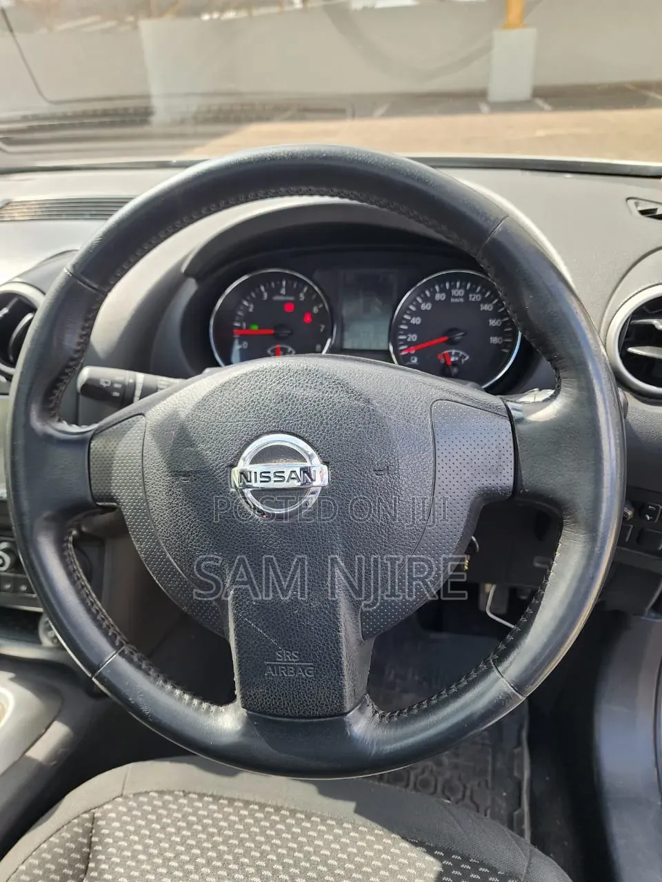 Nissan Dualis 2012 Silver