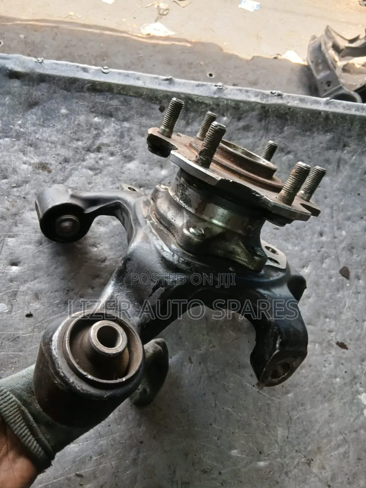 Rear Hub Pajero