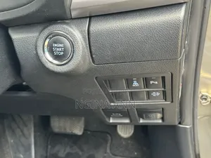 Toyota Hilux 2020 Ivory