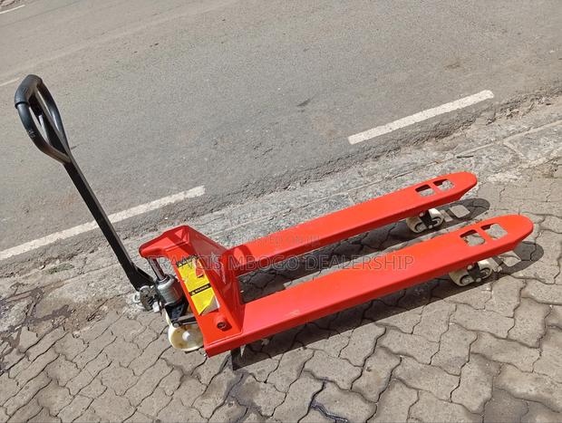 Durable 2tone Hydraulic Pallet Trolley - thumbnail 2