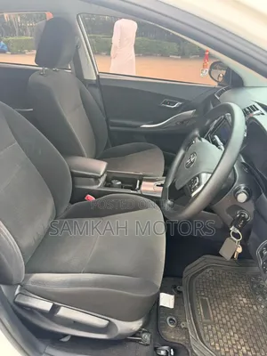 Toyota Premio 2018 White