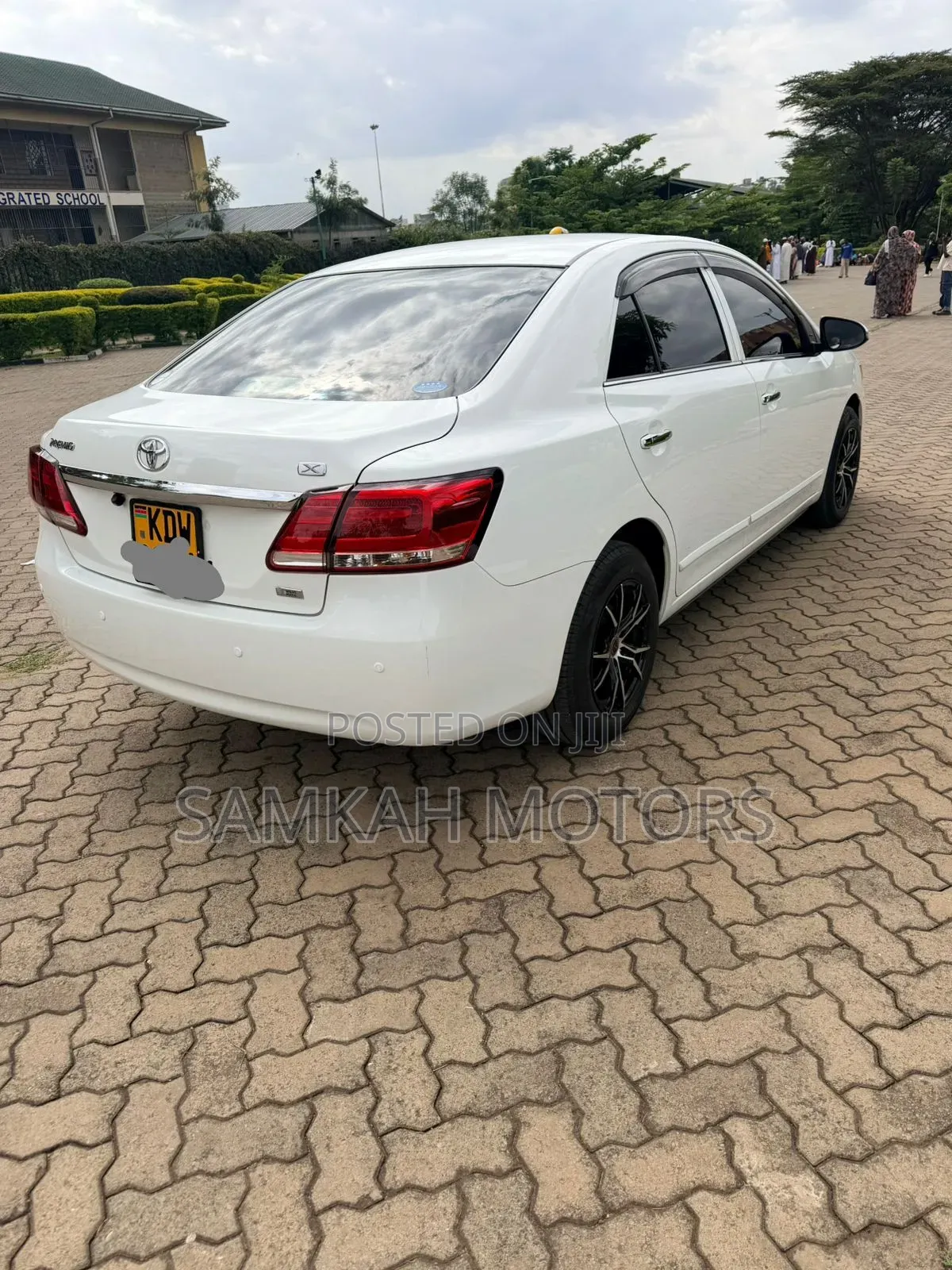 Toyota Premio 2018 White
