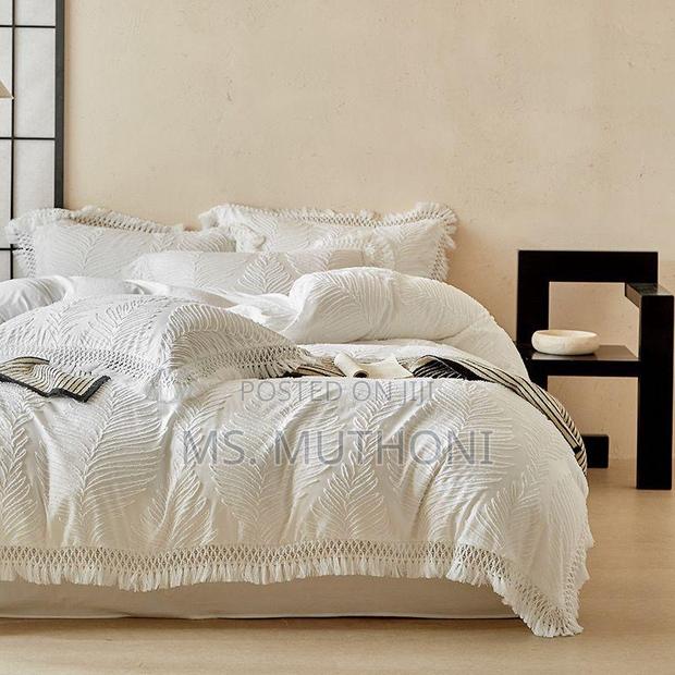  King Size Premium 4-Piece Duvet Cover Set - thumbnail 5