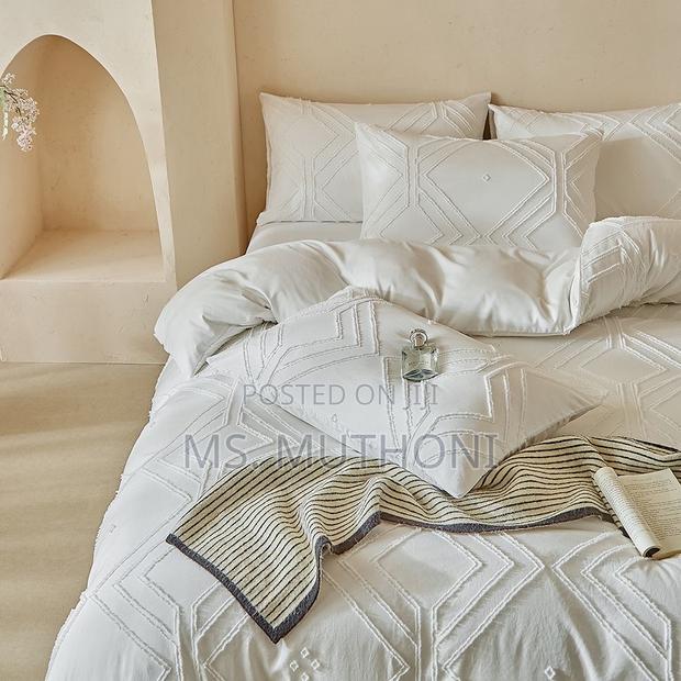 ‎ Very Highly Quality 4-Piece Duvet Cover Set - thumbnail 4