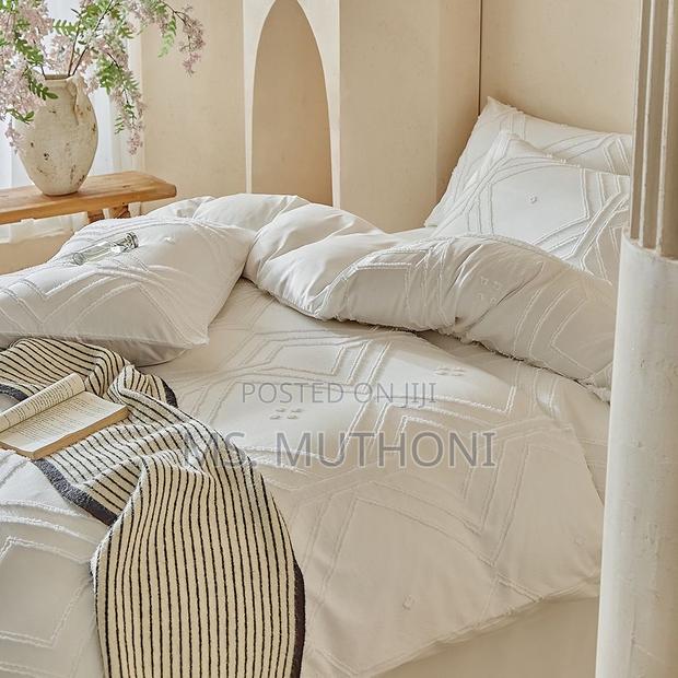 ‎ Very Highly Quality 4-Piece Duvet Cover Set - thumbnail 5