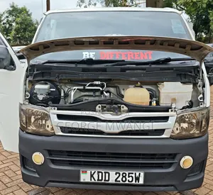 Toyota HiAce 2013 White
