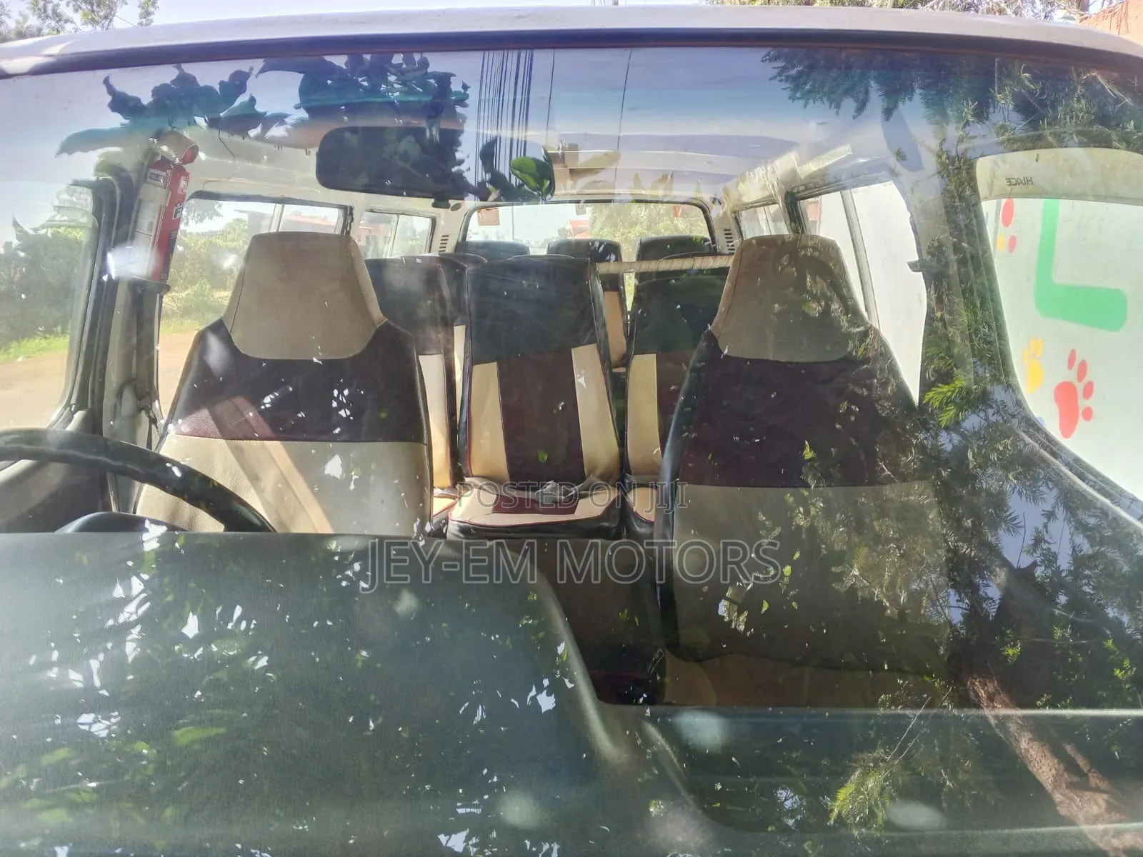 Toyota HiAce 1999 White