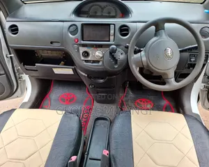 Toyota Sienta 2012 White